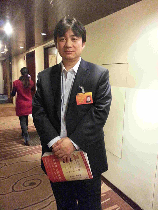 热烈祝贺新芒果集团总经理刘保顺喜获“十佳爱心公益人物”