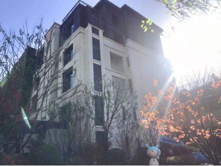 郑州进入“烧烤模式” 来龙湖·天宸原著避暑吧!