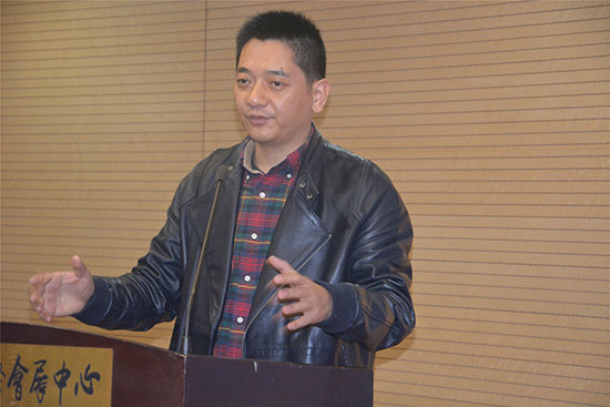 大河报地产部总监李耀东致辞