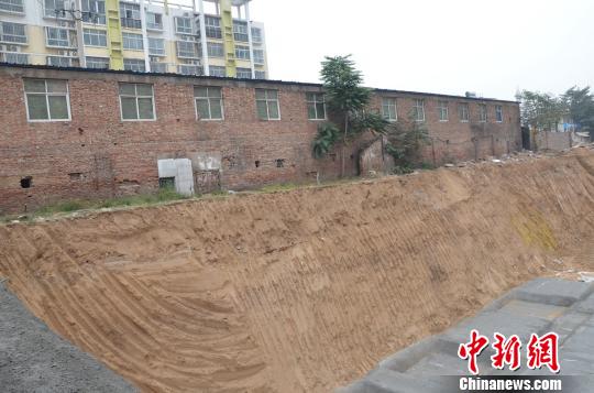 郑州一违章建筑逼停保障房项目规划监察两年未动