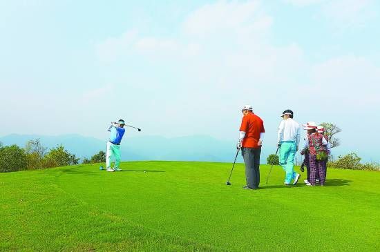 中央11道禁令无果:10年仍增343家高尔夫球场